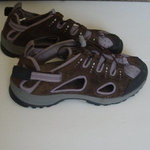 Women's Lands' End Hiking shoe sz 8 brown/purple